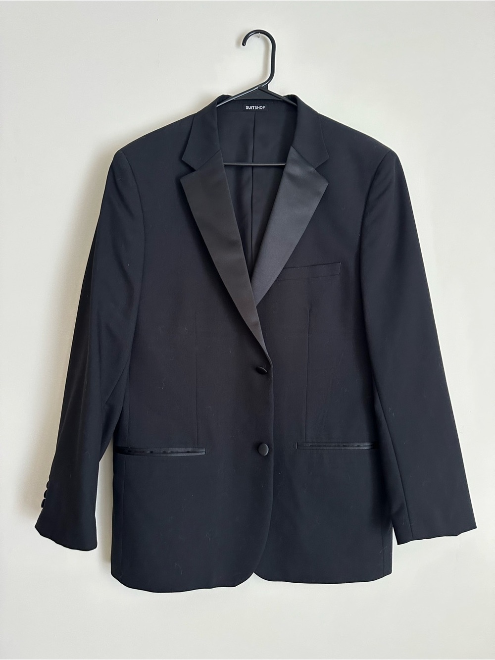 SuitShop Men’s Black Tuxedo Modern Fit 38R Jacket 34R Pants